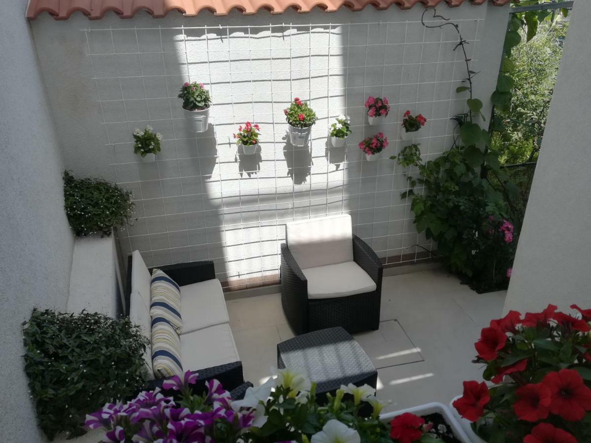 Apartmani Eladora Biograd Na Moru Εξωτερικό φωτογραφία